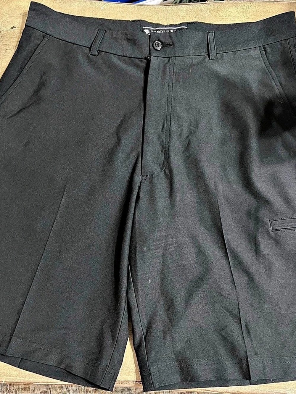 New without tags. Pebble Beach Dry-Luxe Performance Comfort Waist Golf Shorts. B